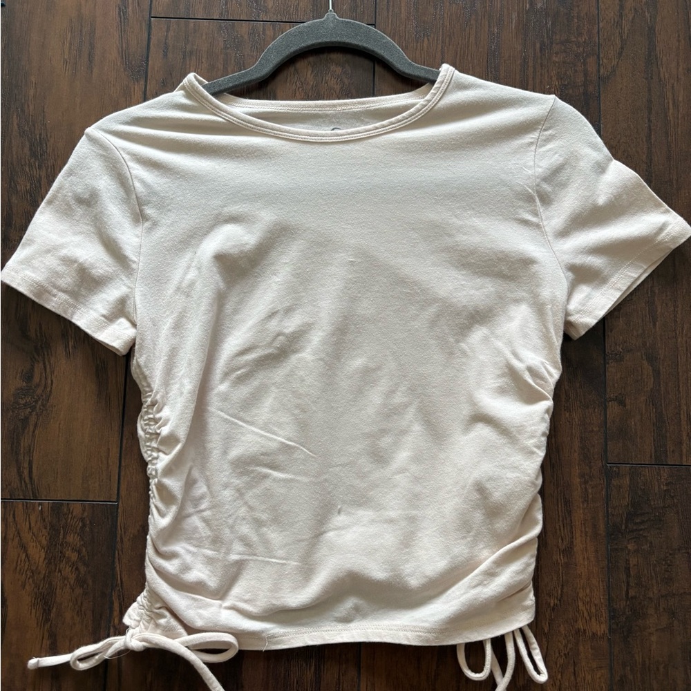 Hollister Cream Ruched Short Sleeve Top